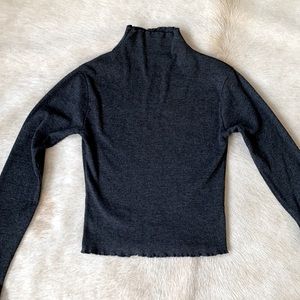 Gray Ribbed Mock Neck Lightweight Pullover Crop Sweater